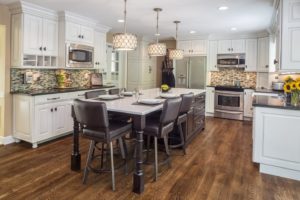 4 Signs Indicating It's Time for A Kitchen Remodel