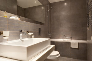 How to Pick the Perfect Bathtub for Your Bathroom Redesign
