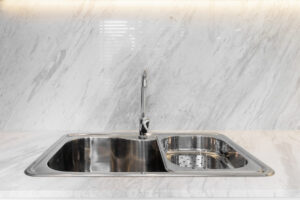 Choosing the Right Kitchen Sink for Your Remodel 
